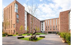 Foundry Courtyard By Utdm